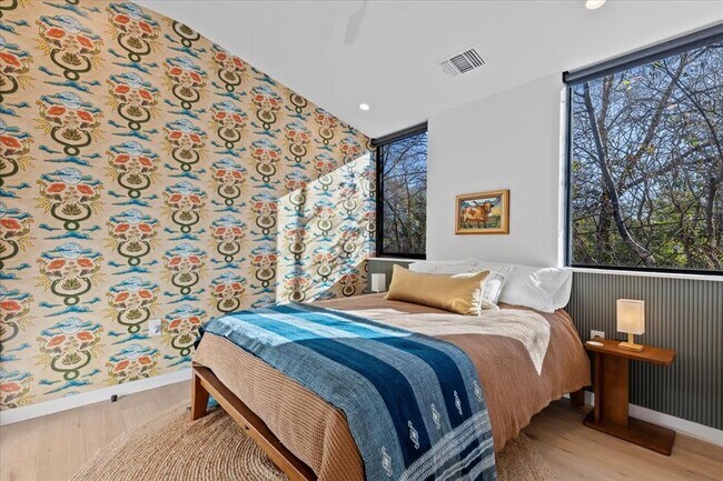 Building Photo - 1709 Willow St