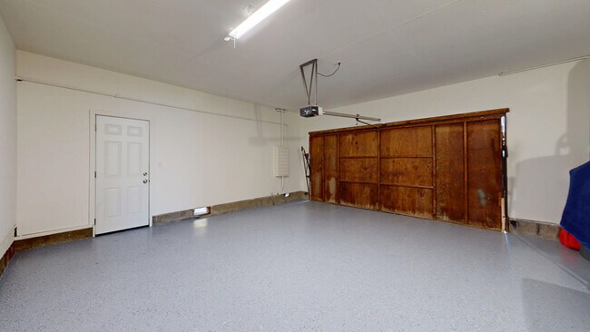 Building Photo - 1321 Lasuen Dr
