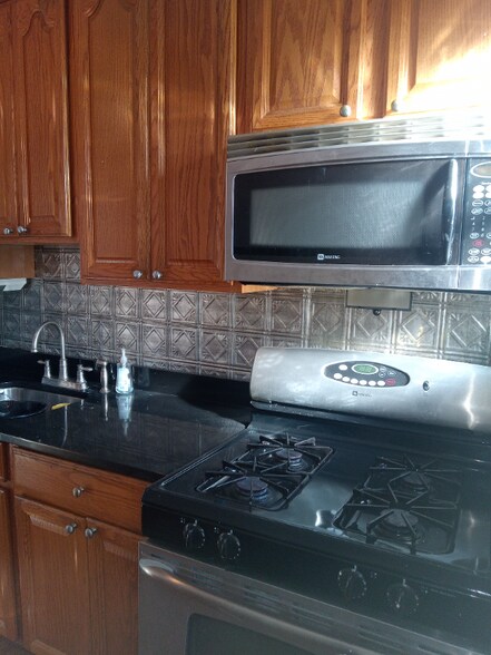 Building Photo - 503 Campbell Ln