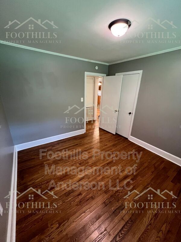 Building Photo - 502 Walden Pkwy