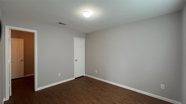 Building Photo - 2110 Juniper Dale Dr