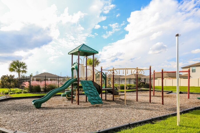 Building Photo - 844 Chatham Walk Dr