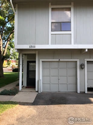 Building Photo - Bright 2 Bed/1 Bath Condo with Garage for ...