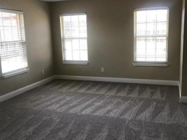 Building Photo - 23 NE Summerwood Dr