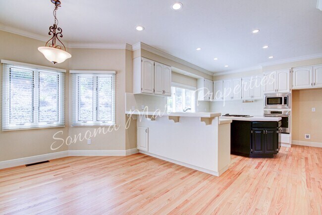 Building Photo - 4626 Bennett View Dr