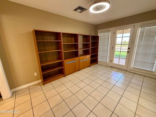 Building Photo - 763 Espada Dr