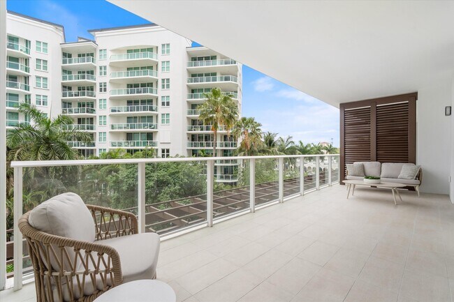 Building Photo - 220 SE Mizner Blvd