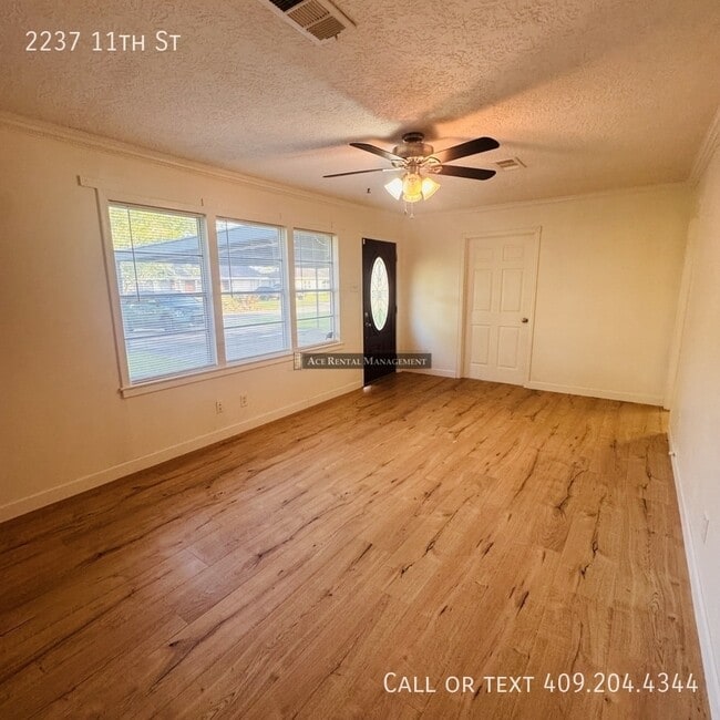 Building Photo - 2237 11th St