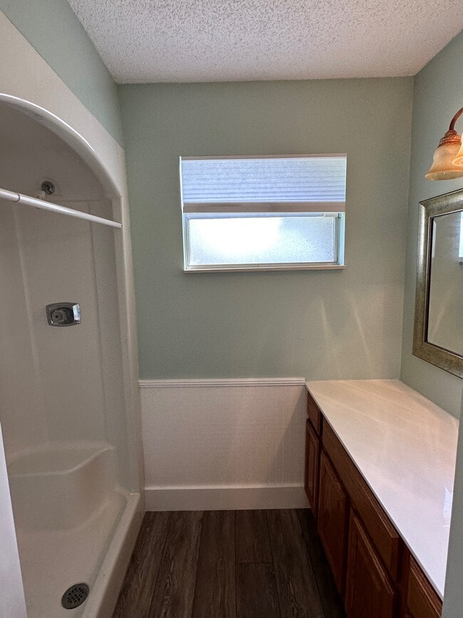 Building Photo - 647 Goodwin Ave