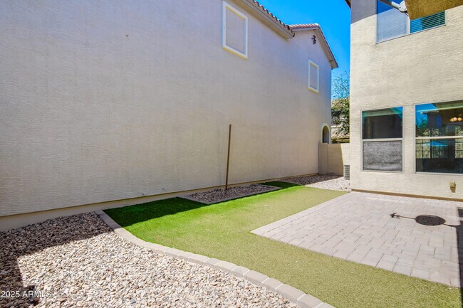 Building Photo - 3514 S Posse Trail