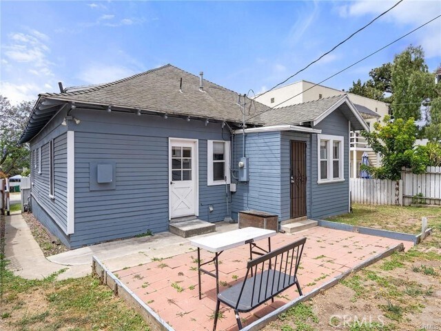 Building Photo - 757 N Loma Vista Dr