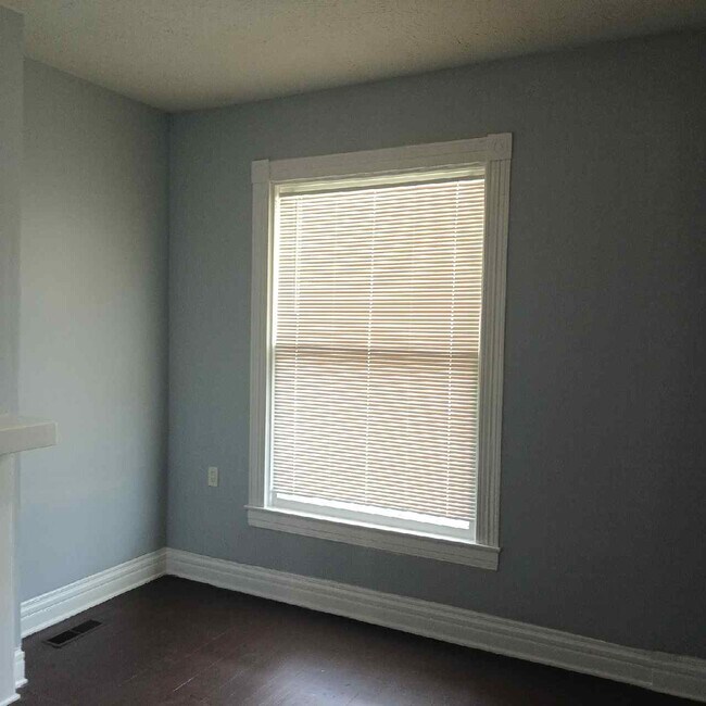 Building Photo - 2208 Garland Ave