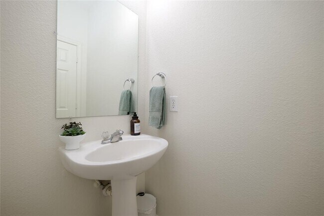 Building Photo - 1203 Lavender Shade Ct