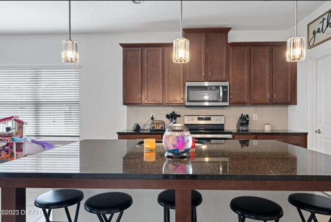 Building Photo - 5435 Estero Loop