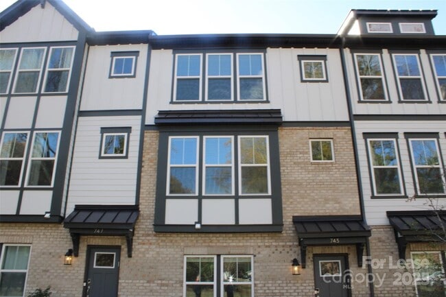 Building Photo - 743 Hoke Ln