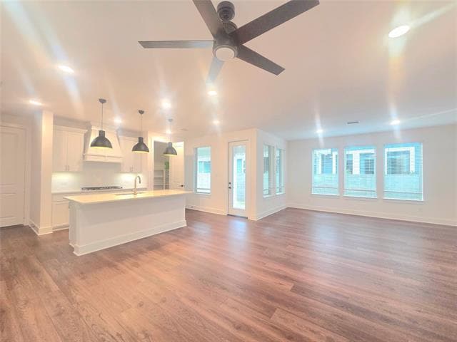 Building Photo - 3132 Lenten Rose Ln