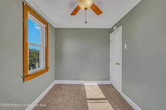 Building Photo - 1202 N Webster Ave