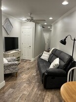 Building Photo - 309 Meeting St