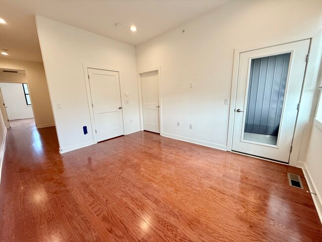 Building Photo - 4589 Riverside Way