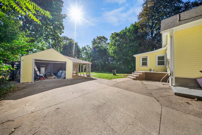 Building Photo - 78 Cutlery Ave