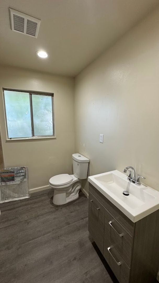 Building Photo - Charming 3 Bedroom, 2 Bath Home in Dinuba – $1,830/mo
