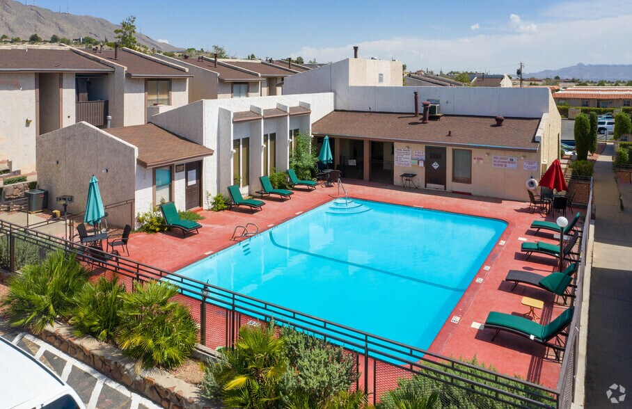 Building Photo - Copper Commons