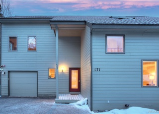 Building Photo - 171 Burgundy Cir