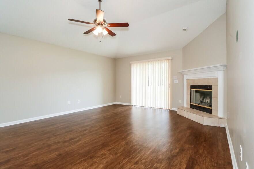 Building Photo - 535 Misty Morning Ct