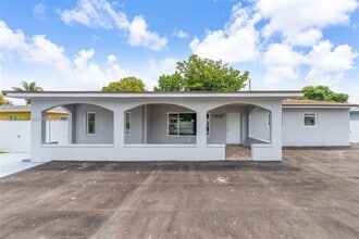 Building Photo - 17915 NW 43rd Ct