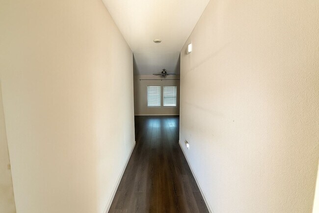 Building Photo - Beautiful 3-Bedroom Modern Home with Cover...