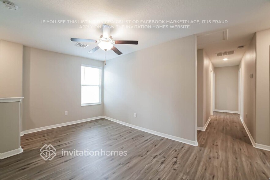 Building Photo - 7745 Silver Berry Ct