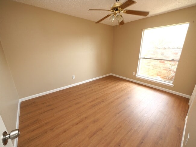 Building Photo - 6826 Addicks Clodine Rd