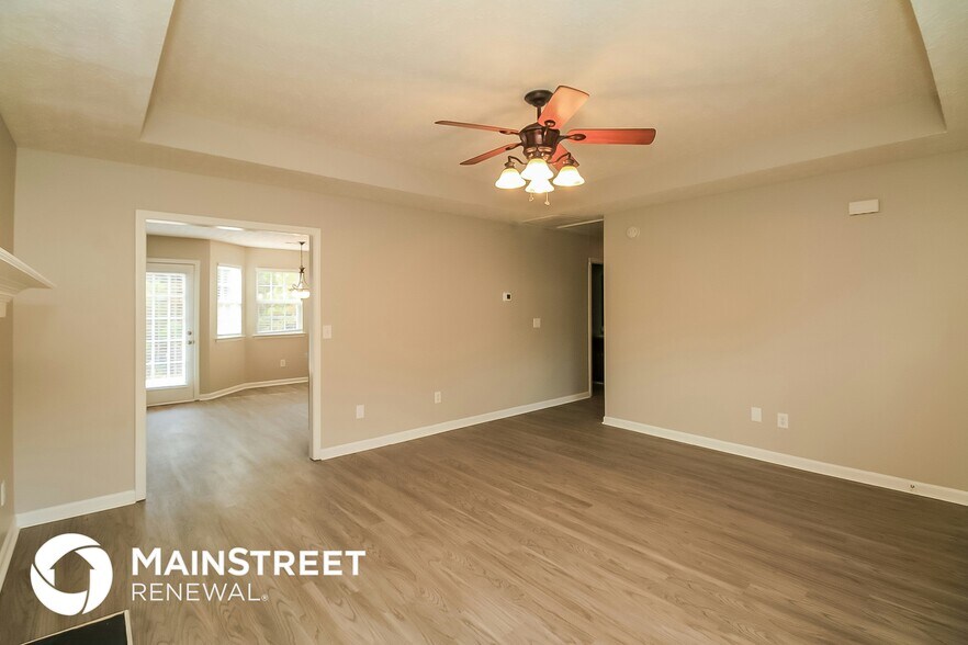 Building Photo - 7 Mineral Springs Ct