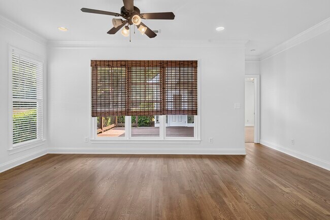 Building Photo - 1081 Carriage Ridge Dr