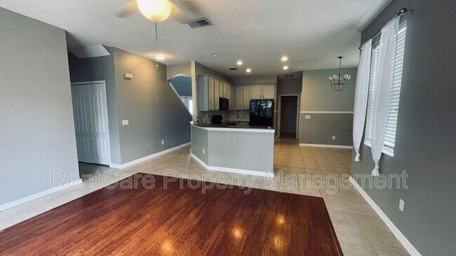 Building Photo - 842 Lancer Cir