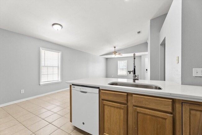 Building Photo - 7464 Autumn Trace Blvd