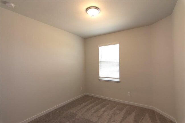 Building Photo - 391 W South St