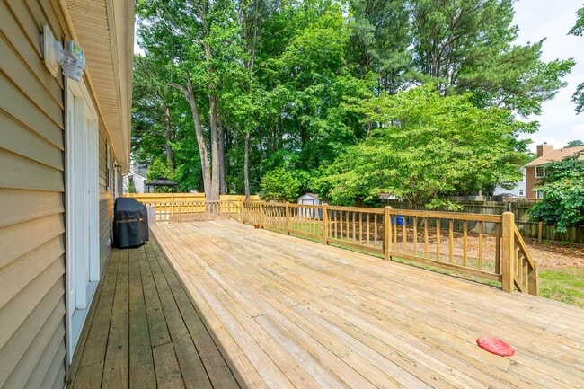 Building Photo - Beautiful Newport News Home