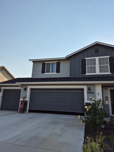 Building Photo - 16895 Chambers Way