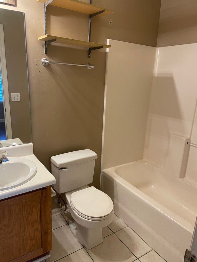 Building Photo - Regency Square Condo, Unit A3