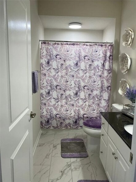 Building Photo - 2008 Hemlock Ln