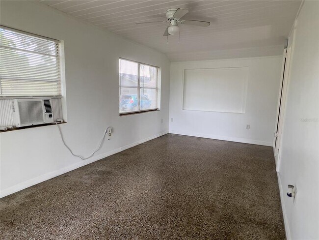 Building Photo - 12846 Florida Ave