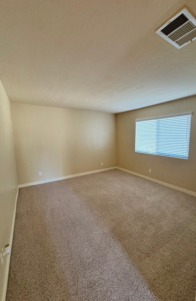 Building Photo - 3703 W Bullard Ave