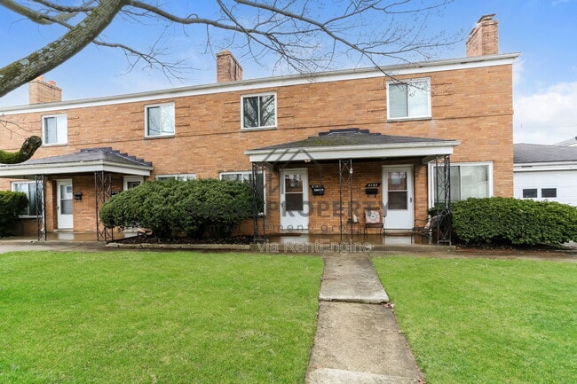 Building Photo - 4185 Indianola Ave