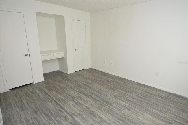 Building Photo - 5006 Moro Manor Dr