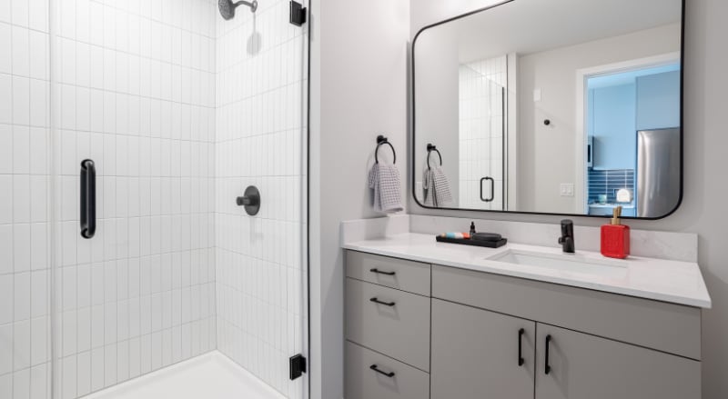 Building Photo - 1152 W Carroll Ave