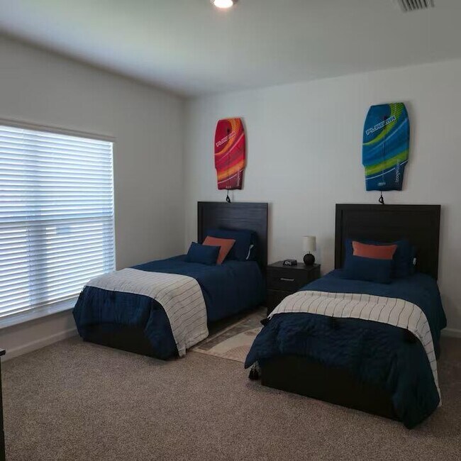 Building Photo - 42 Woodsorrel St