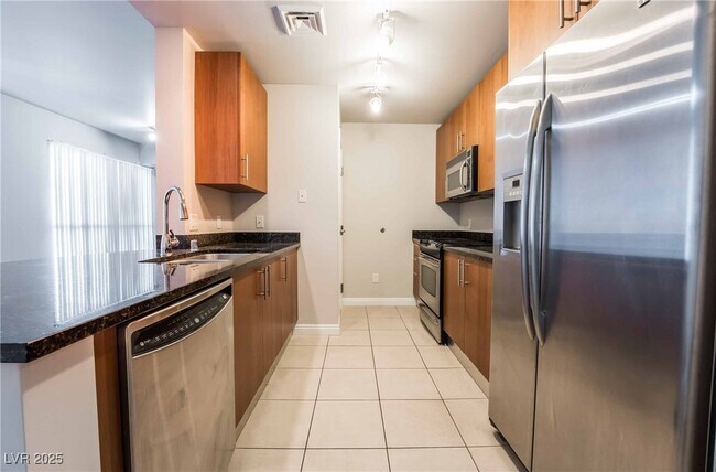 Building Photo - 200 W Sahara Ave