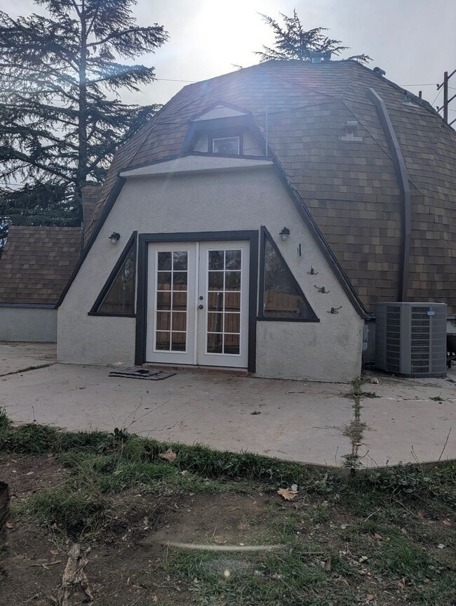 Building Photo - Spacious 2 story home located in West Golden Hills