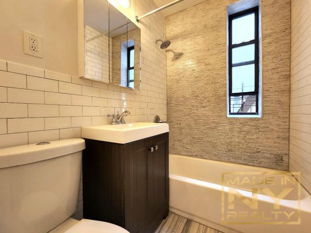 Building Photo - 1 bedroom in ASTORIA NY 11103